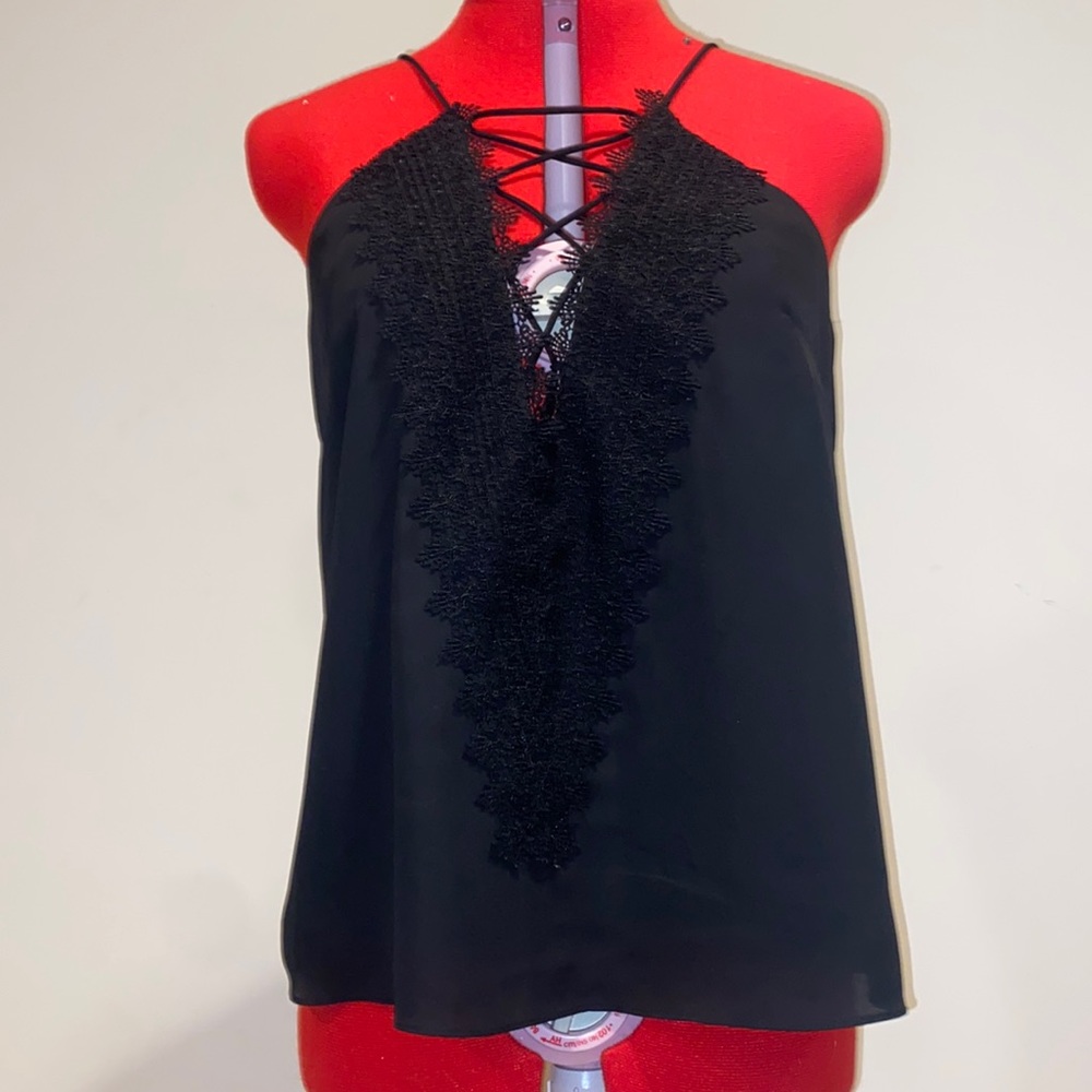 WAYF Women’s Black tank top